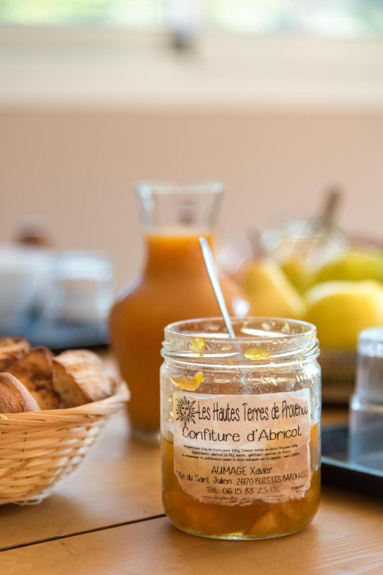 Domaine Saint Julien Otel Buis-les-Baronnies Dış mekan fotoğraf