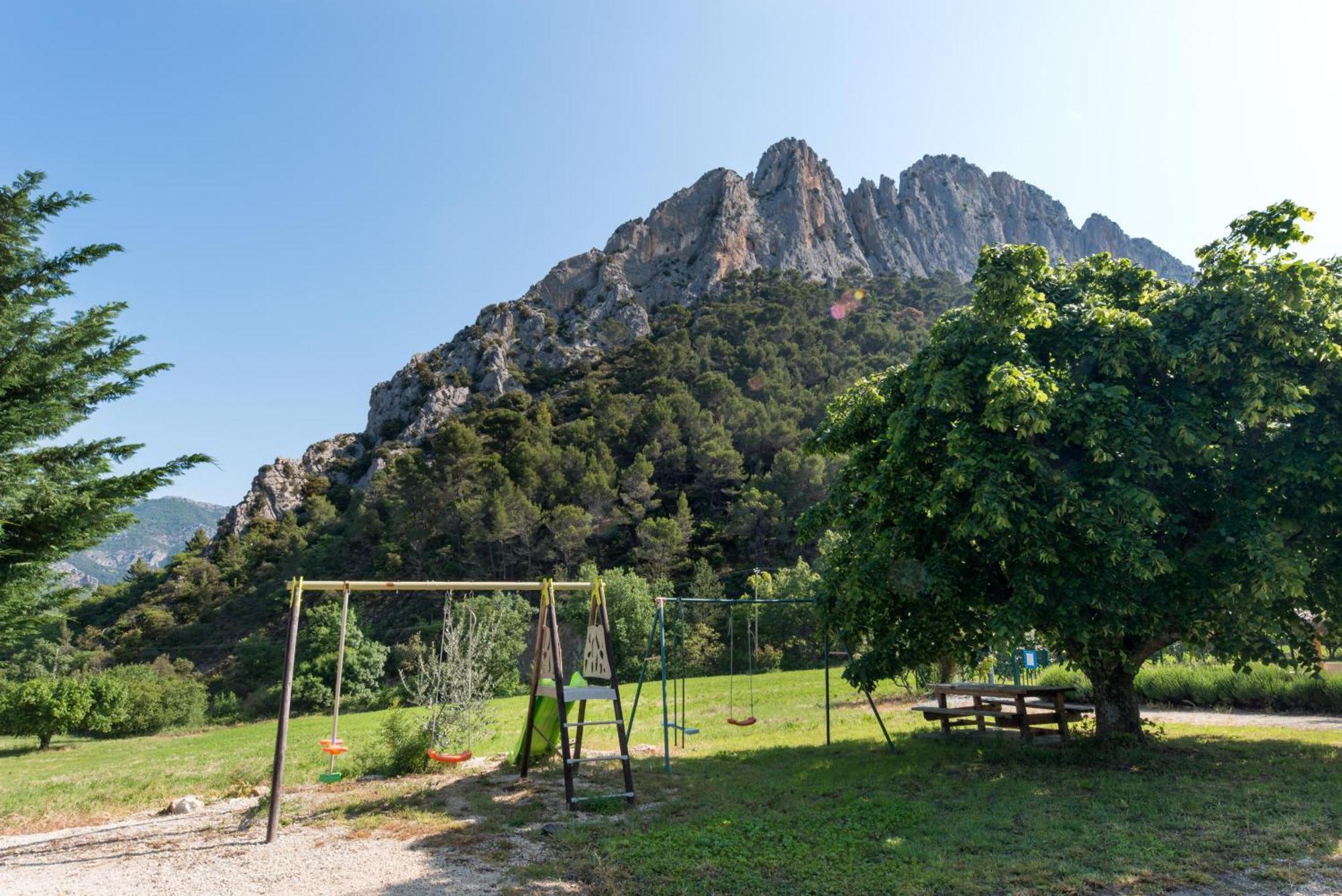 Domaine Saint Julien Otel Buis-les-Baronnies Dış mekan fotoğraf