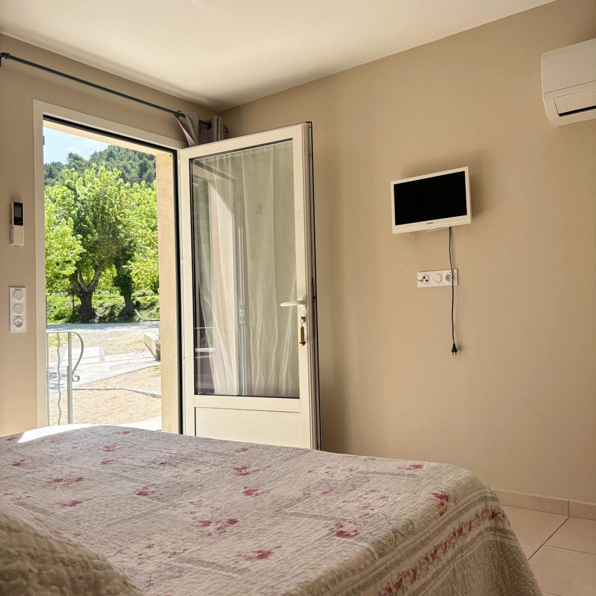 Domaine Saint Julien Otel Buis-les-Baronnies Dış mekan fotoğraf